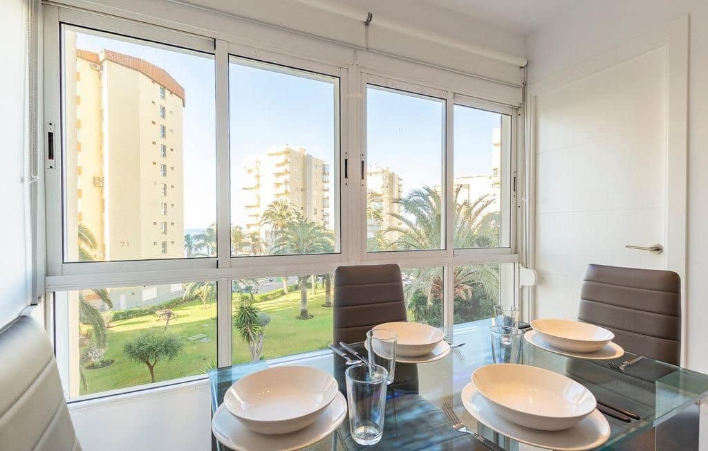 2 sovrum Lägenhet att hyra i Algarrobo med pool - 1 200 € (Ref: 10062138)