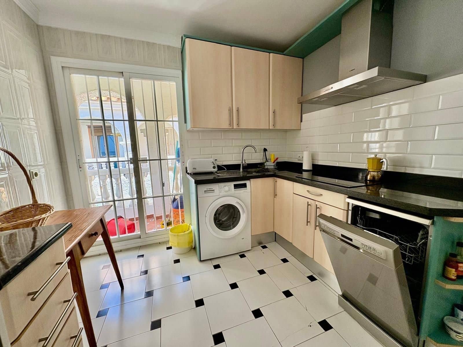 2 makuuhuone Rivitalo vuokrattavana paikassa Velez-Malaga - 1 100 € (Ref: 10062139)