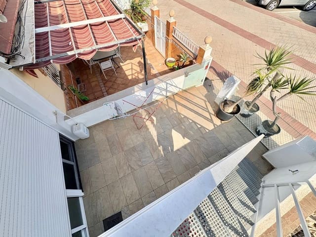 2 soverom Rekkehus til salgs i Torre del Mar, Vélez-Málaga - € 399 900 (Ref: 10062141)
