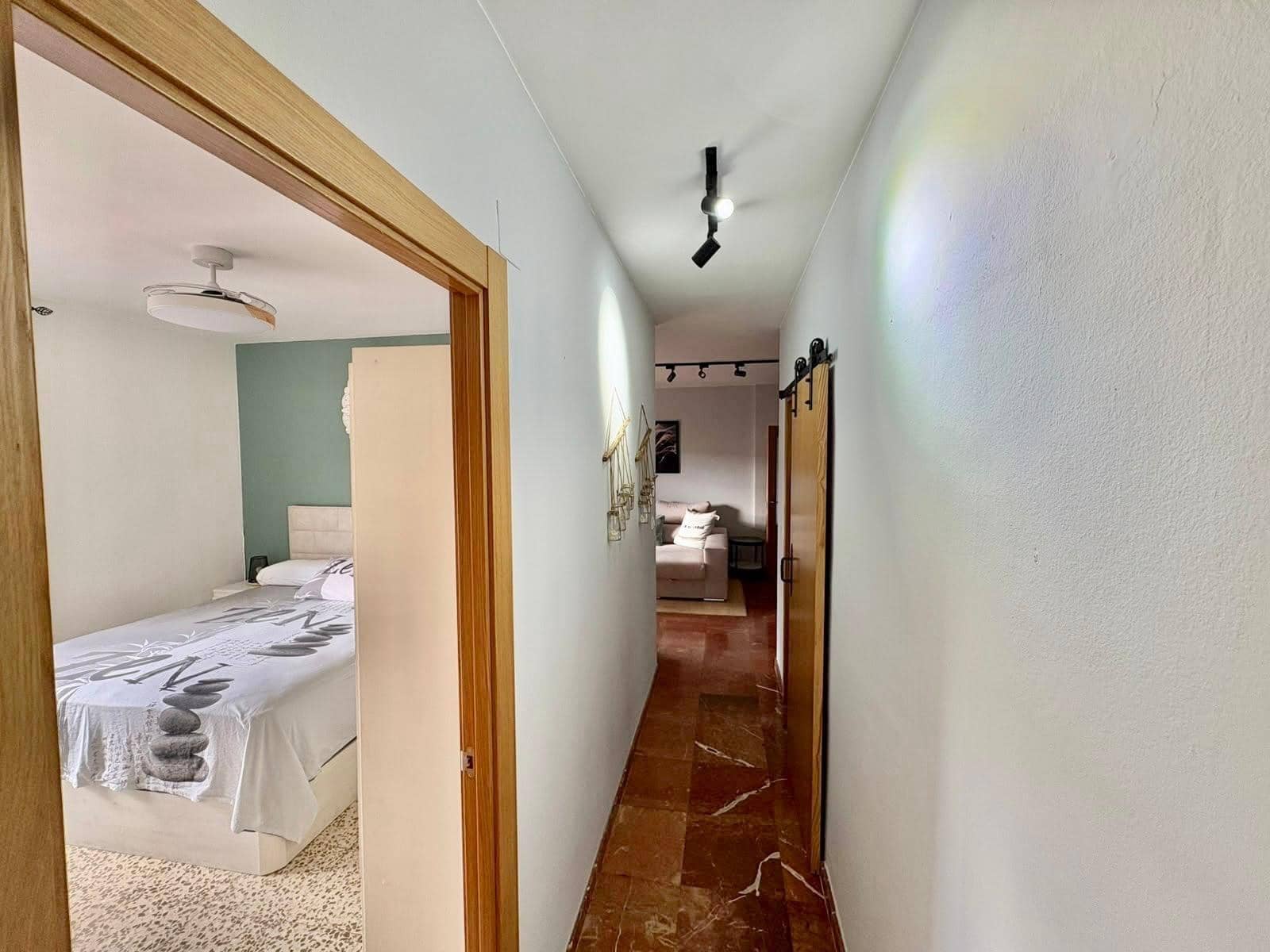 3 quarto Apartamento para arrendar em Velez-Malaga - 950 € (Ref: 10064814)