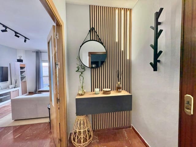 3 soverom Leilighet til leie i Vélez-Málaga - € 950 (Ref: 10064814)