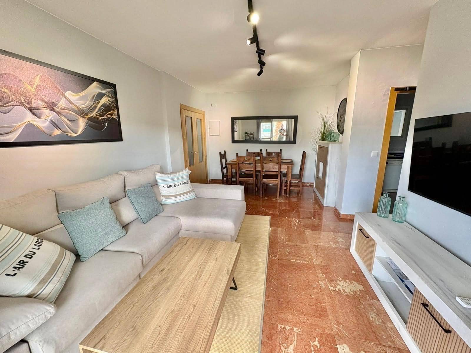 3 quarto Apartamento para arrendar em Velez-Malaga - 950 € (Ref: 10064814)