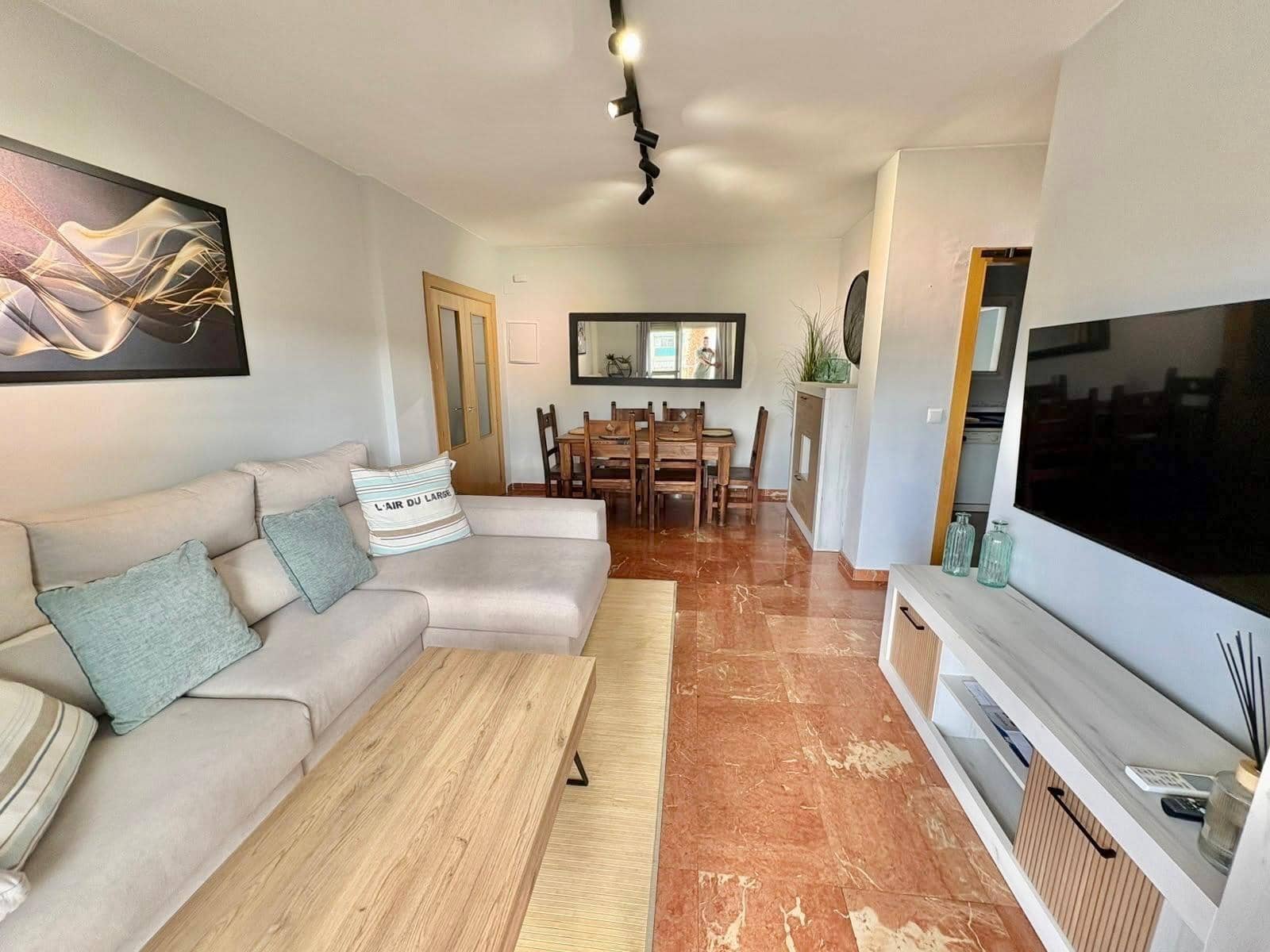 3 quarto Apartamento para arrendar em Velez-Malaga - 950 € (Ref: 10064814)