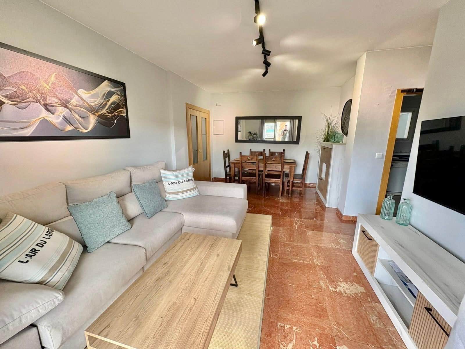 3 quarto Apartamento para arrendar em Velez-Malaga - 950 € (Ref: 10064814)