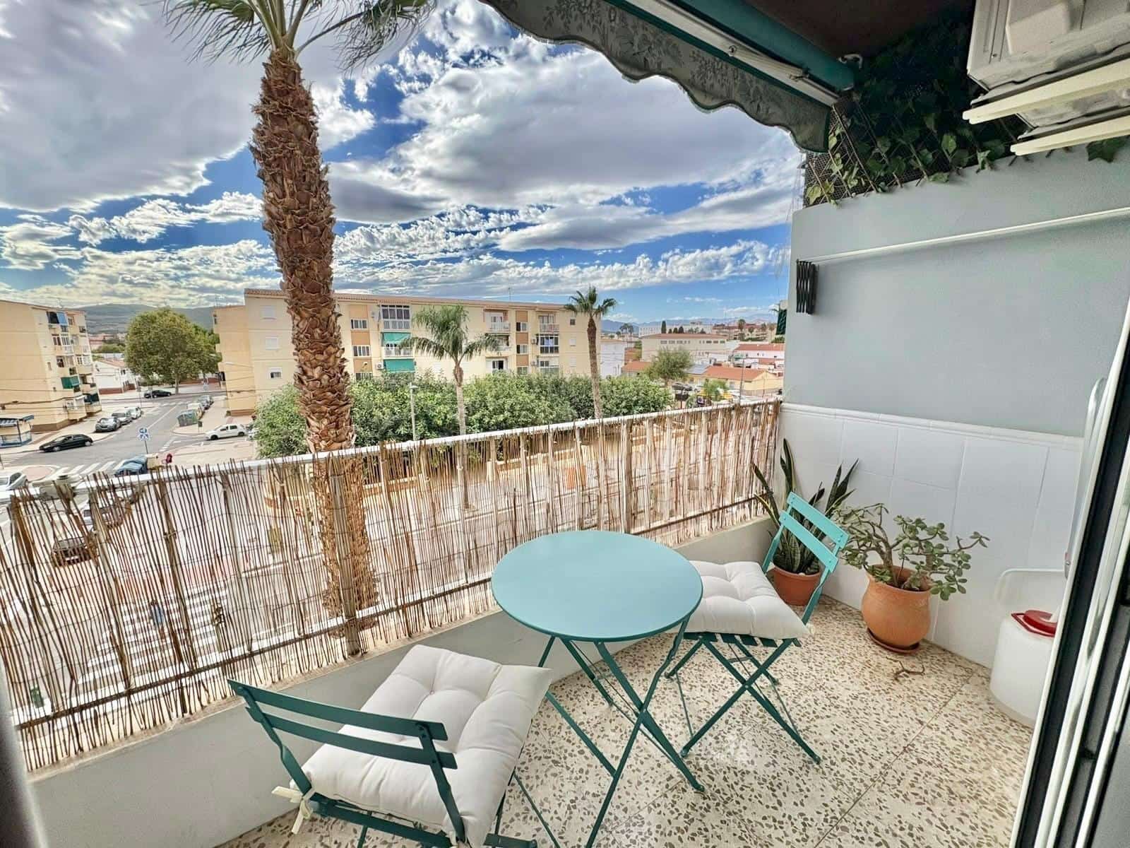 3 quarto Apartamento para arrendar em Velez-Malaga - 950 € (Ref: 10064814)