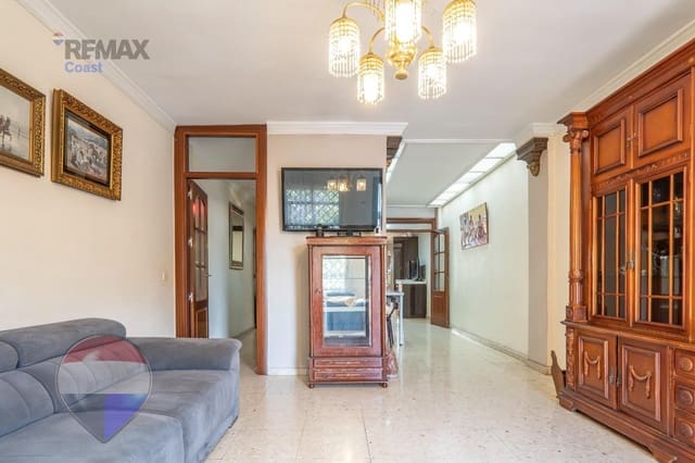 Adosado de 4 habitaciones en Málaga ciudad en venta con garaje - 425.000 € (Ref: 10068062)