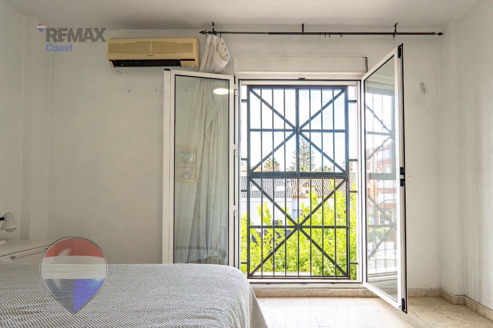 Adosado de 4 habitaciones en Málaga ciudad en venta con garaje - 425.000 € (Ref: 10068062)