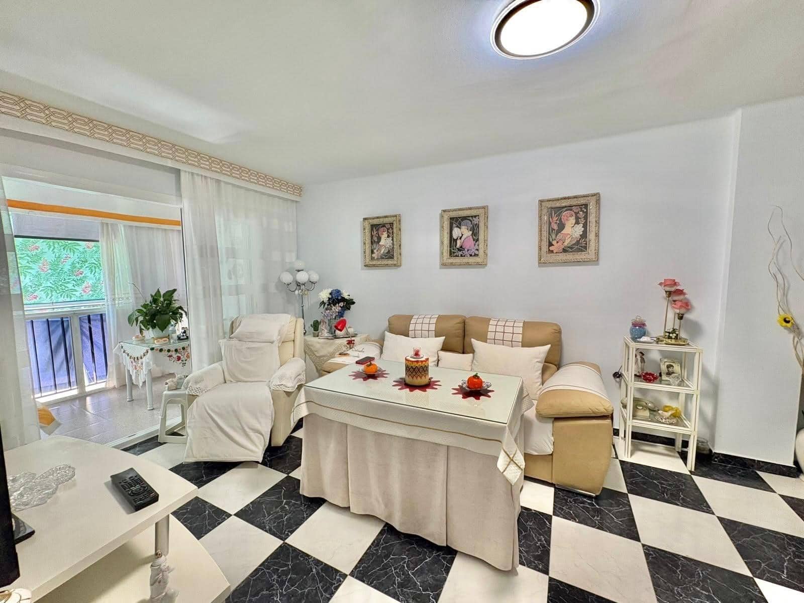 2 sovrum Lägenhet till salu i Velez-Malaga - 279 000 € (Ref: 10068064)