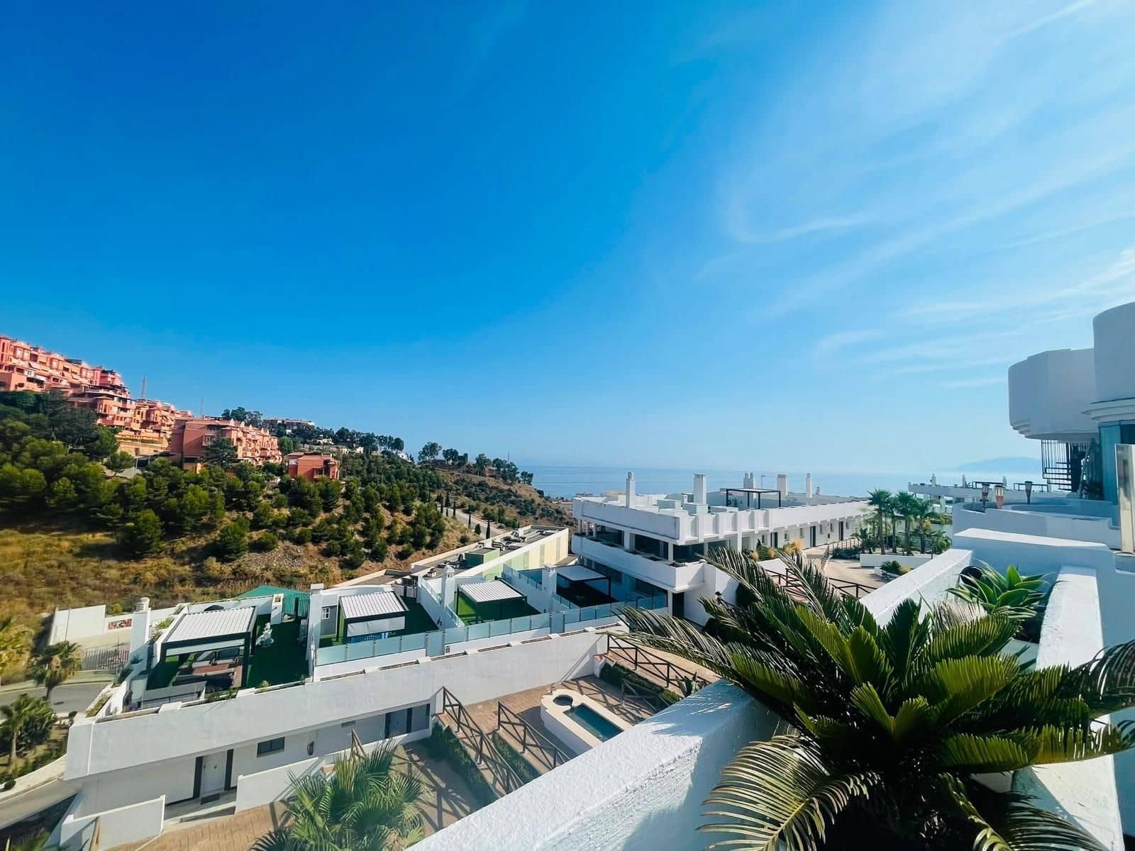 Penthouse de 2 chambres à louer à Rincon de la Victoria avec piscine garage - 1 300 € (Ref: 10078224)