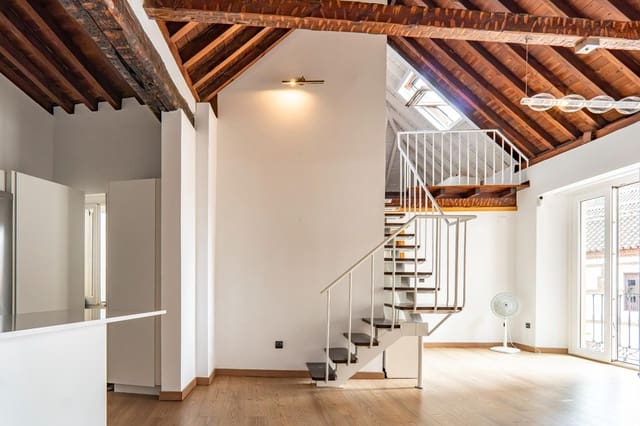2 sypialnia Penthouse do wynajęcia w Centro Historico, Miasto Málaga - 1 500 € (Ref: 10086339)