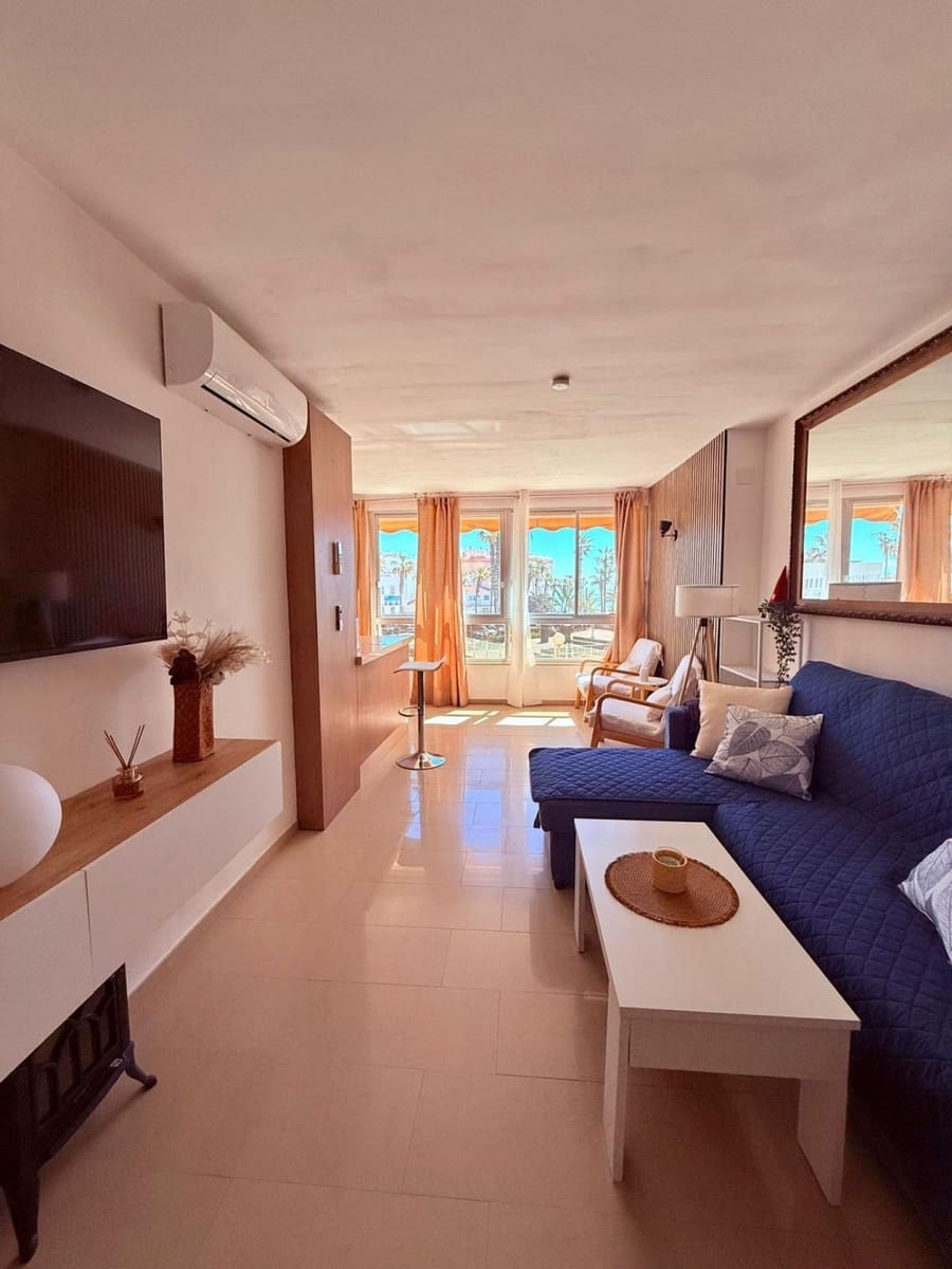 1 soveværelse Lejlighed til leje i Torrox med swimmingpool - € 800 (Ref: 10089601)