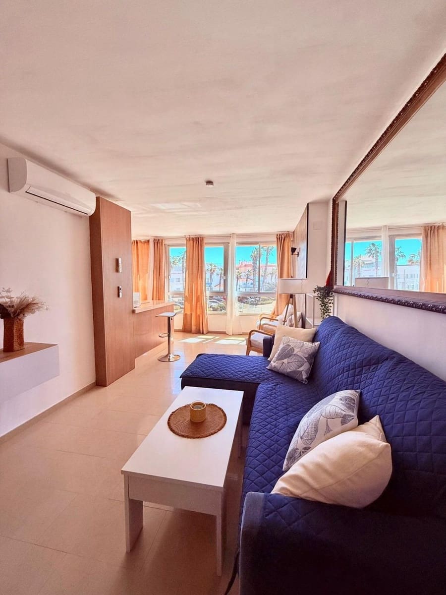 1 soveværelse Lejlighed til leje i Torrox med swimmingpool - € 800 (Ref: 10089601)