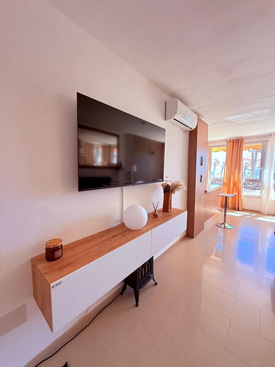 1 soveværelse Lejlighed til leje i Torrox med swimmingpool - € 800 (Ref: 10089601)