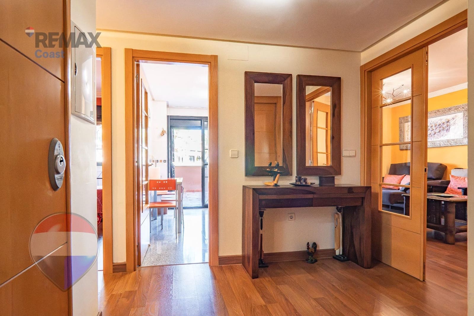 2 Zimmer Wohnung zu vermieten in Almayate mit Pool Garage - 1.000 € (Ref: 10109846)