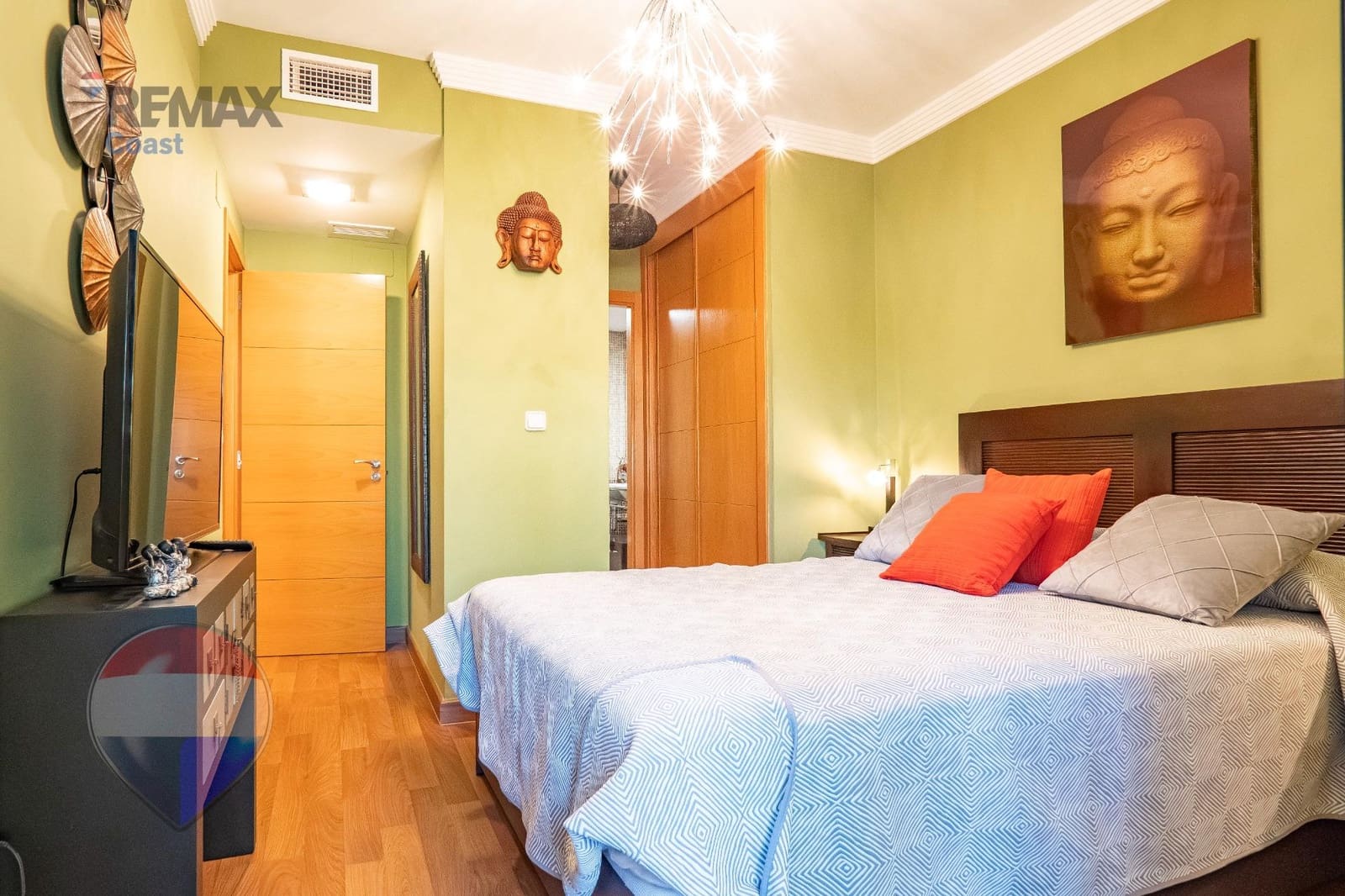 2 Zimmer Wohnung zu vermieten in Almayate mit Pool Garage - 1.000 € (Ref: 10109846)