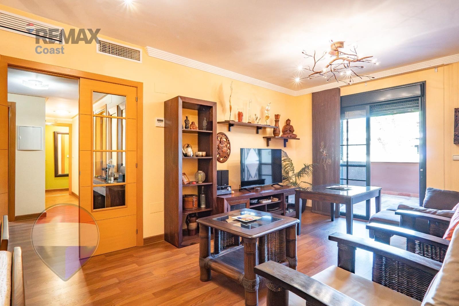 2 Zimmer Wohnung zu vermieten in Almayate mit Pool Garage - 1.000 € (Ref: 10109846)