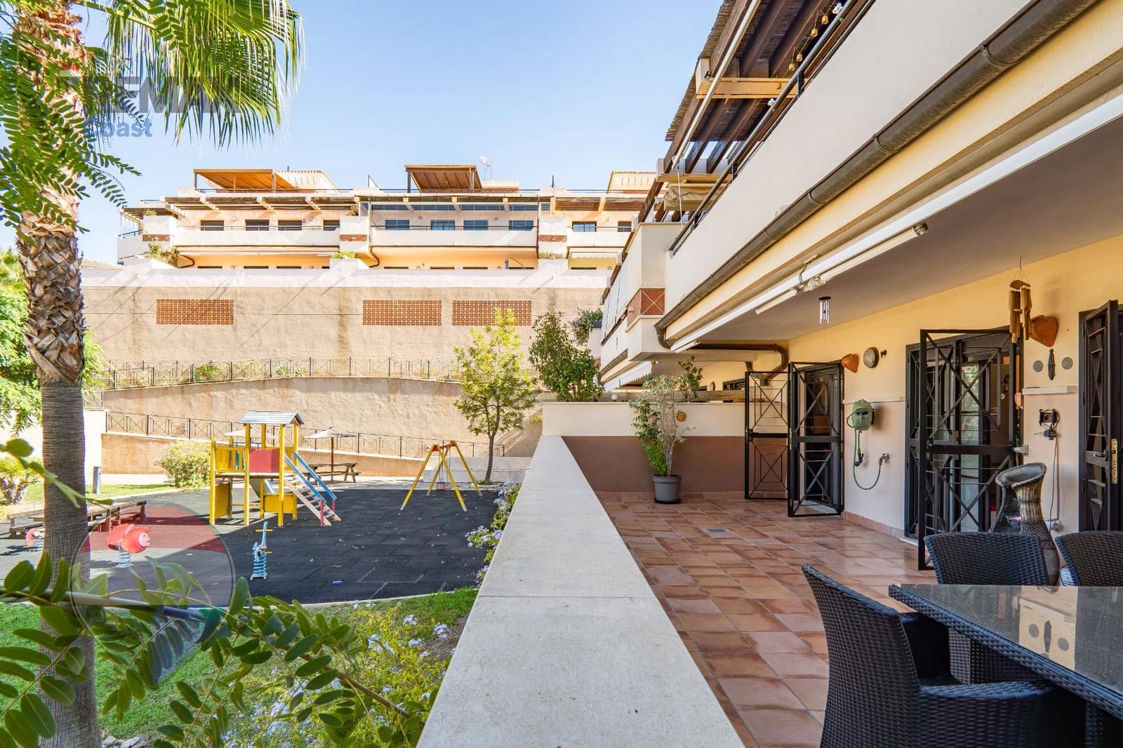 2 Zimmer Wohnung zu vermieten in Almayate mit Pool Garage - 1.000 € (Ref: 10109846)