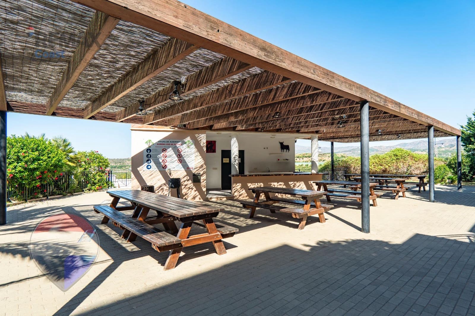 2 Zimmer Wohnung zu vermieten in Almayate mit Pool Garage - 1.000 € (Ref: 10109846)