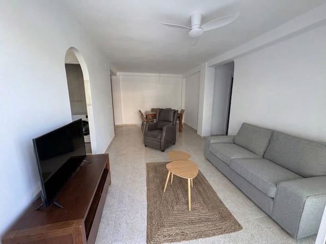3 slaapkamer Flat te huur in Algarrobo - € 950 (Ref: 10120044)