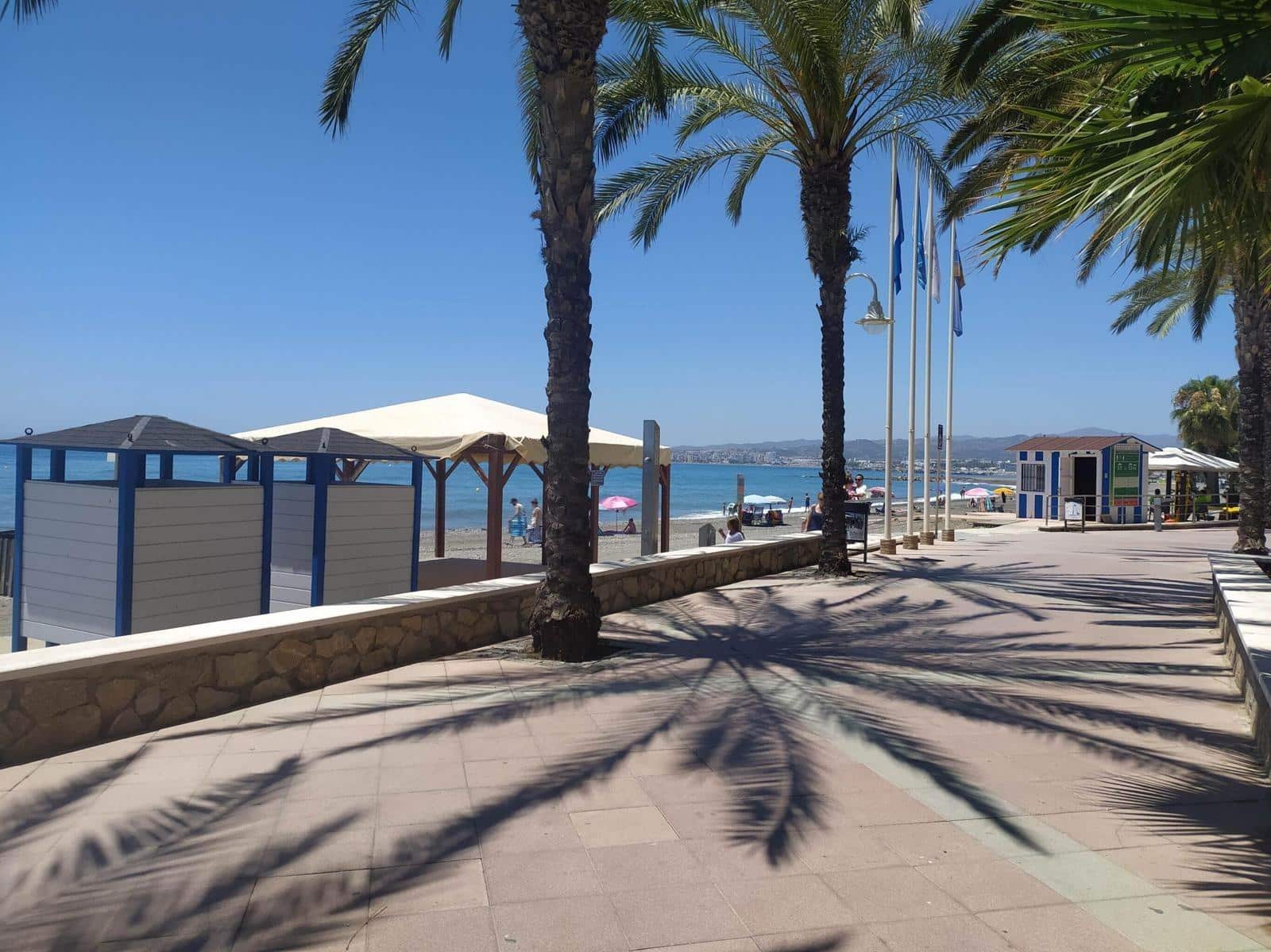 3 slaapkamer Flat te huur in Algarrobo - € 950 (Ref: 10120044)