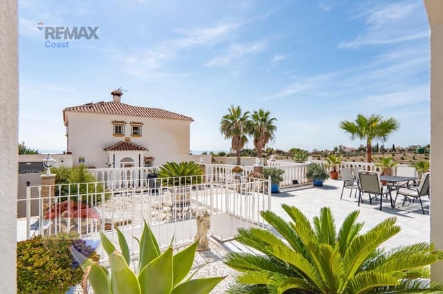 3 soveværelse Villa til salg i Benajarafe, Vélez-Málaga med swimmingpool garage - € 575.000 (Ref: 10136209)