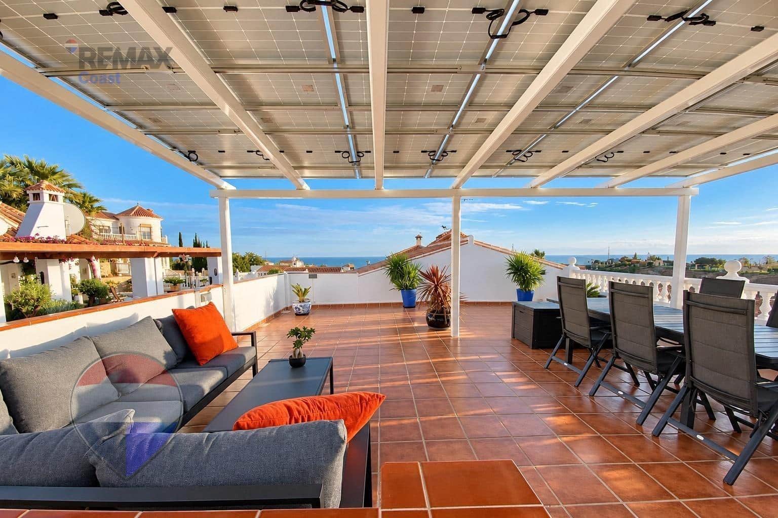 3 soveværelse Villa til salg i Benajarafe med swimmingpool garage - € 575.000 (Ref: 10136209)