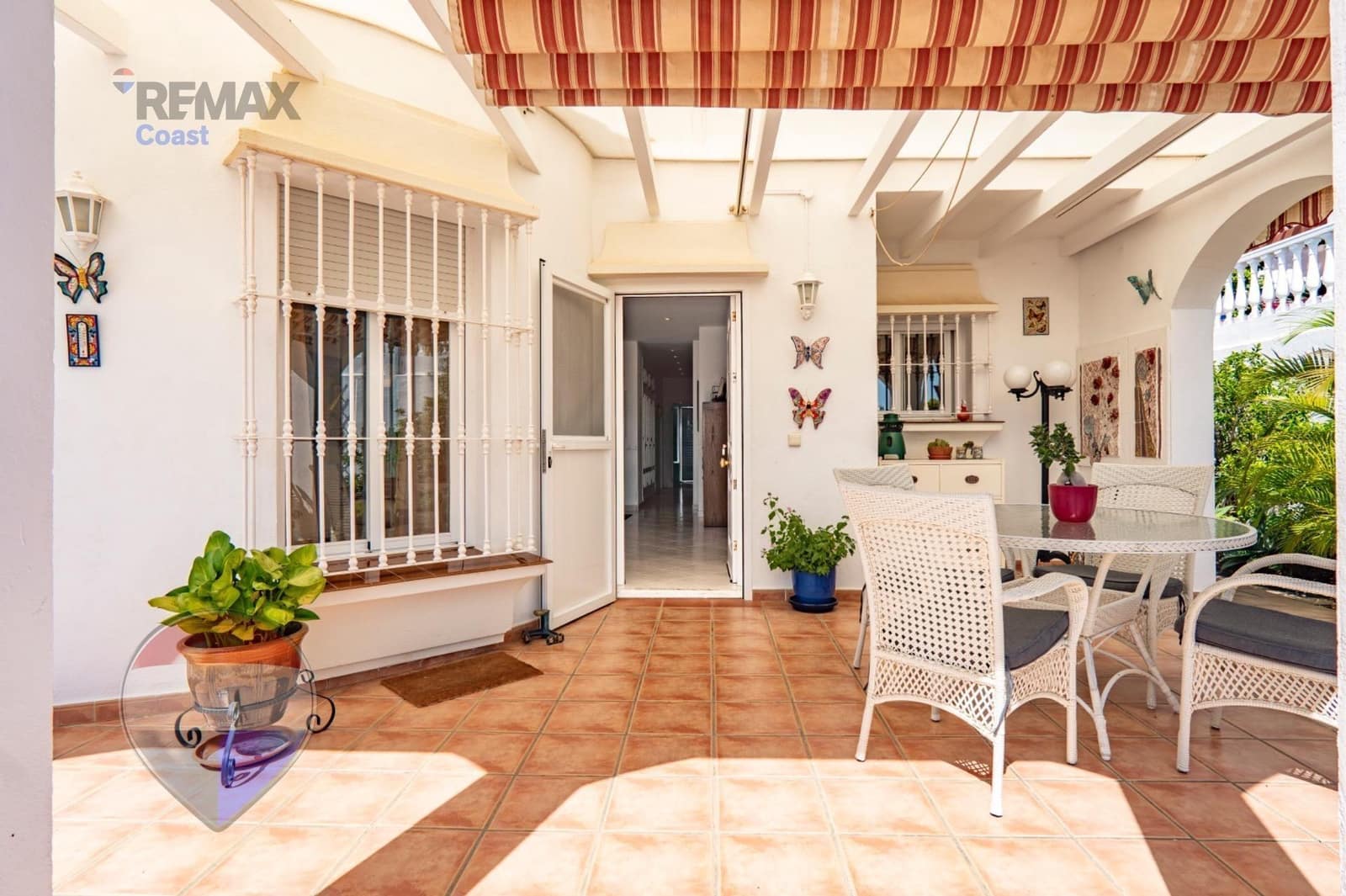 3 soveværelse Villa til salg i Benajarafe med swimmingpool garage - € 575.000 (Ref: 10136209)
