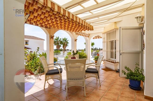 3 soveværelse Villa til salg i Benajarafe, Vélez-Málaga med swimmingpool garage - € 575.000 (Ref: 10136209)