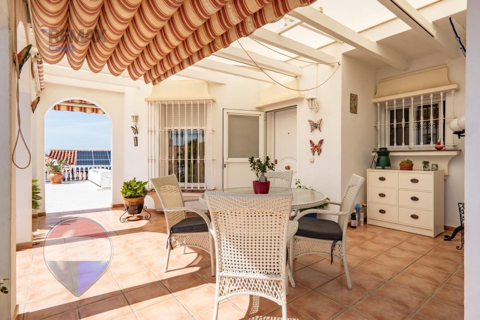 3 soveværelse Villa til salg i Benajarafe med swimmingpool garage - € 575.000 (Ref: 10136209)