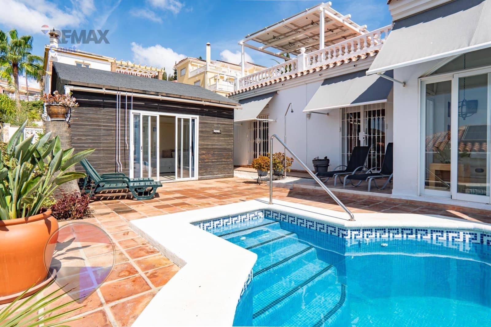 3 soveværelse Villa til salg i Benajarafe med swimmingpool garage - € 575.000 (Ref: 10136209)