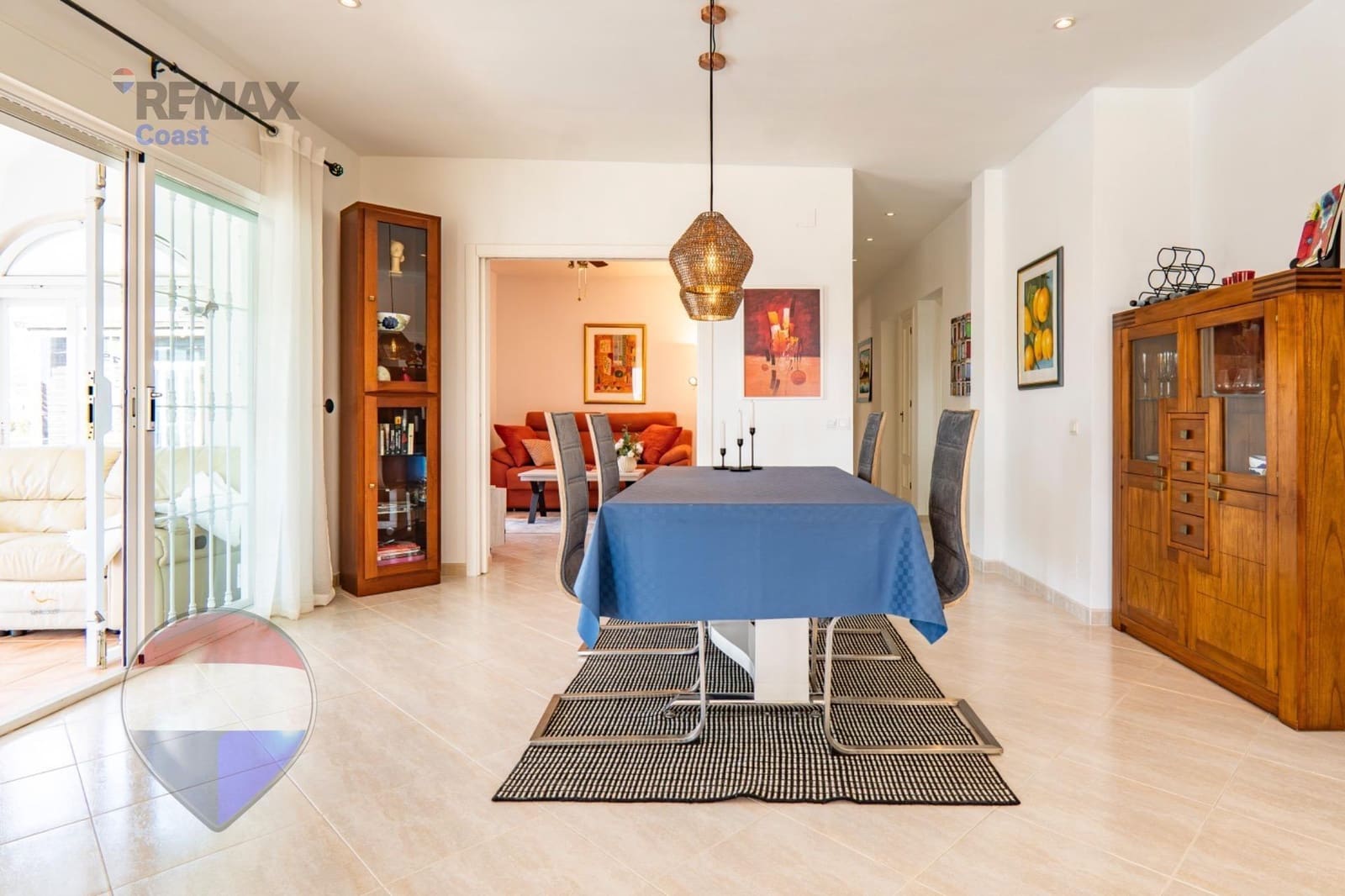 3 soveværelse Villa til salg i Benajarafe med swimmingpool garage - € 575.000 (Ref: 10136209)
