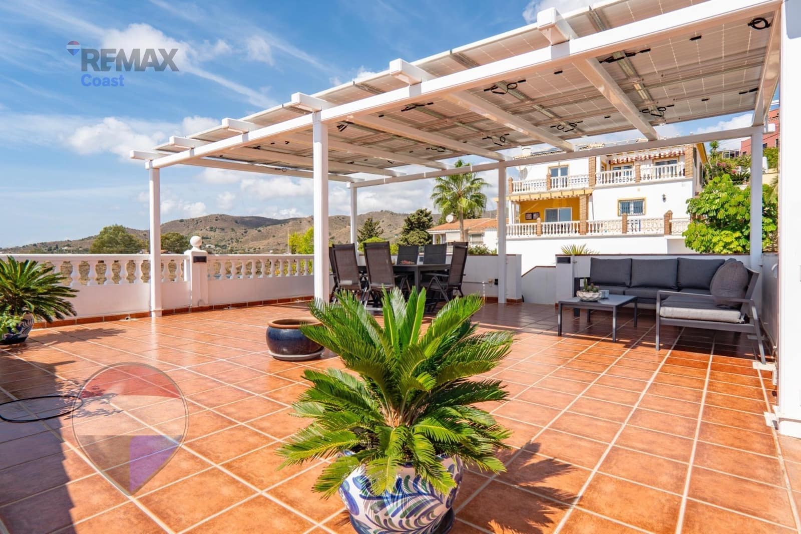 3 soveværelse Villa til salg i Benajarafe med swimmingpool garage - € 575.000 (Ref: 10136209)