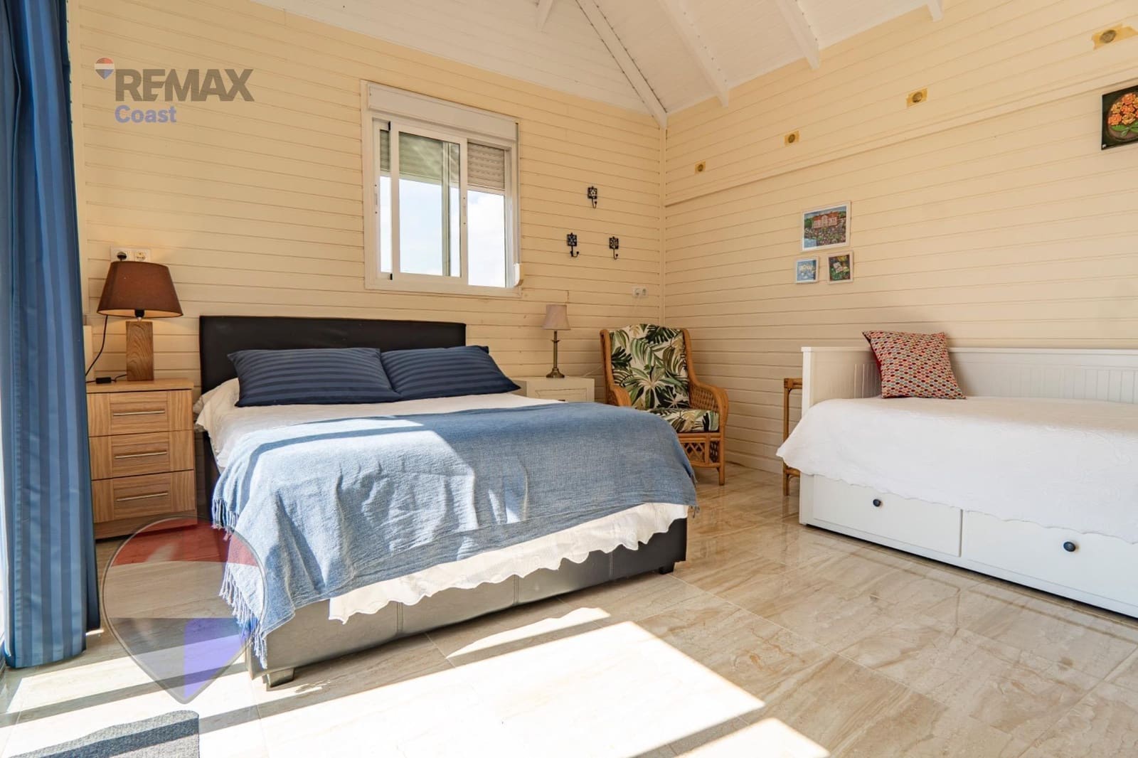 3 soveværelse Villa til salg i Benajarafe med swimmingpool garage - € 575.000 (Ref: 10136209)