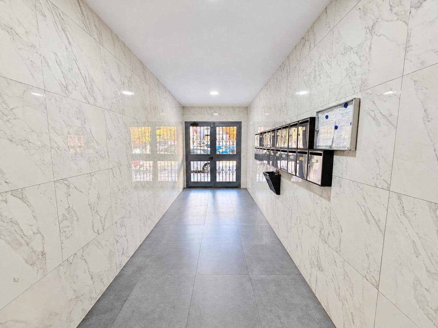 2 soveværelse Lejlighed til salg i Madrid by - € 205.000 (Ref: 10157812)