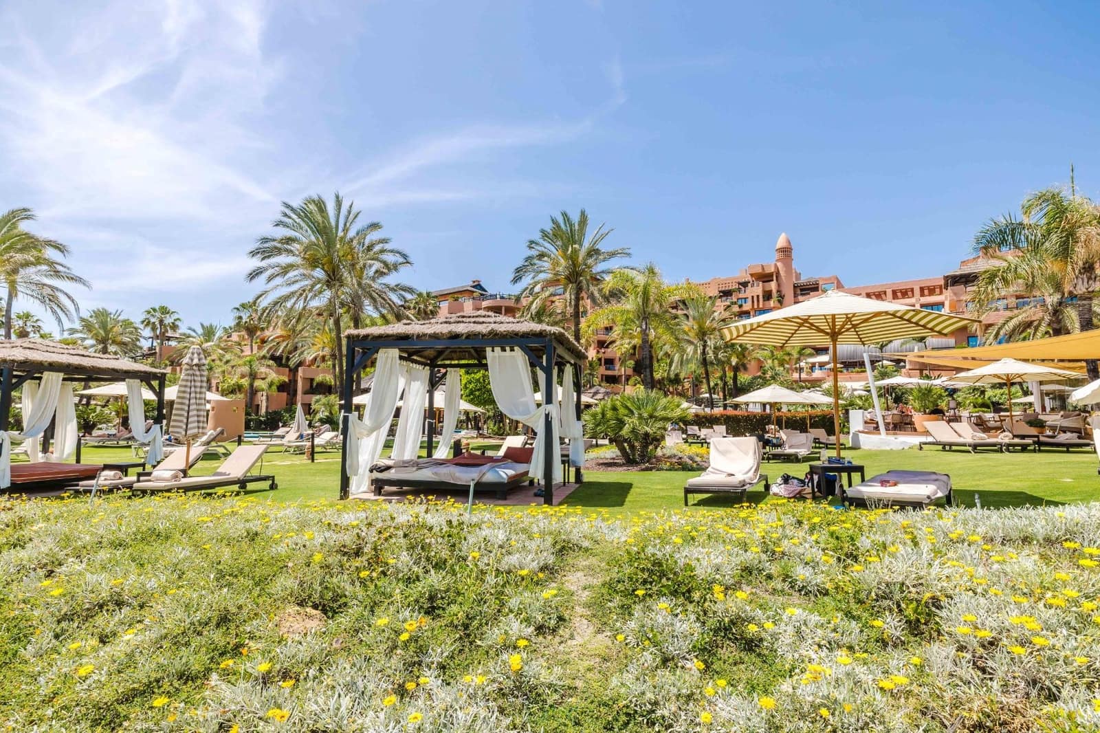 2 sypialnia Apartament na sprzedaż w Estepona z basenem - 995 000 € (Ref: 10159844)