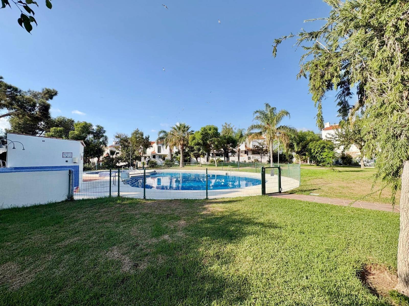 3 Zimmer Reihenhaus zu verkaufen in Caleta de Velez mit Pool - 409.900 € (Ref: 10166802)