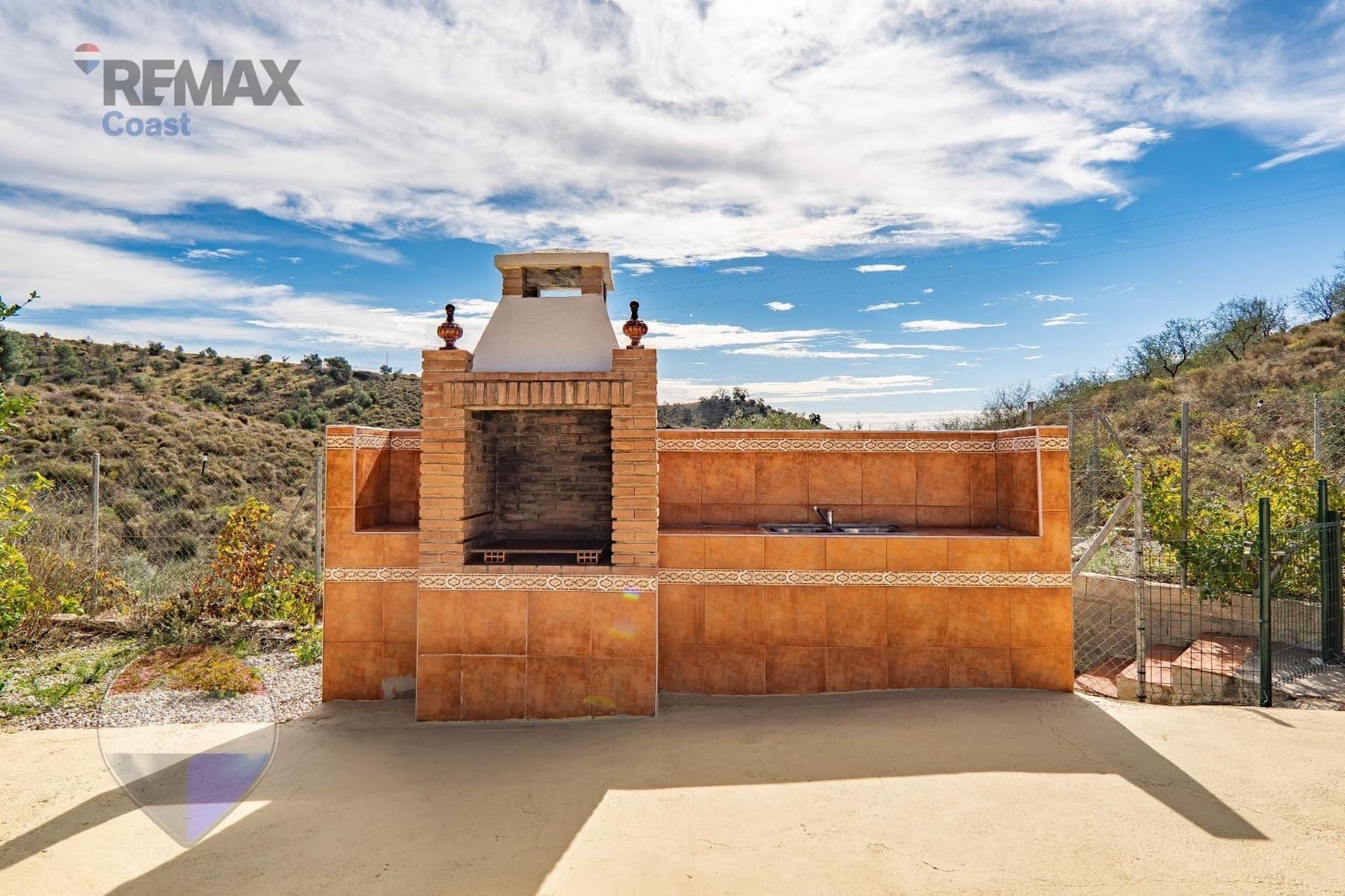 6 soverom Finca/Herregård til salgs i Velez-Malaga med garasje - € 360 000 (Ref: 10183045)