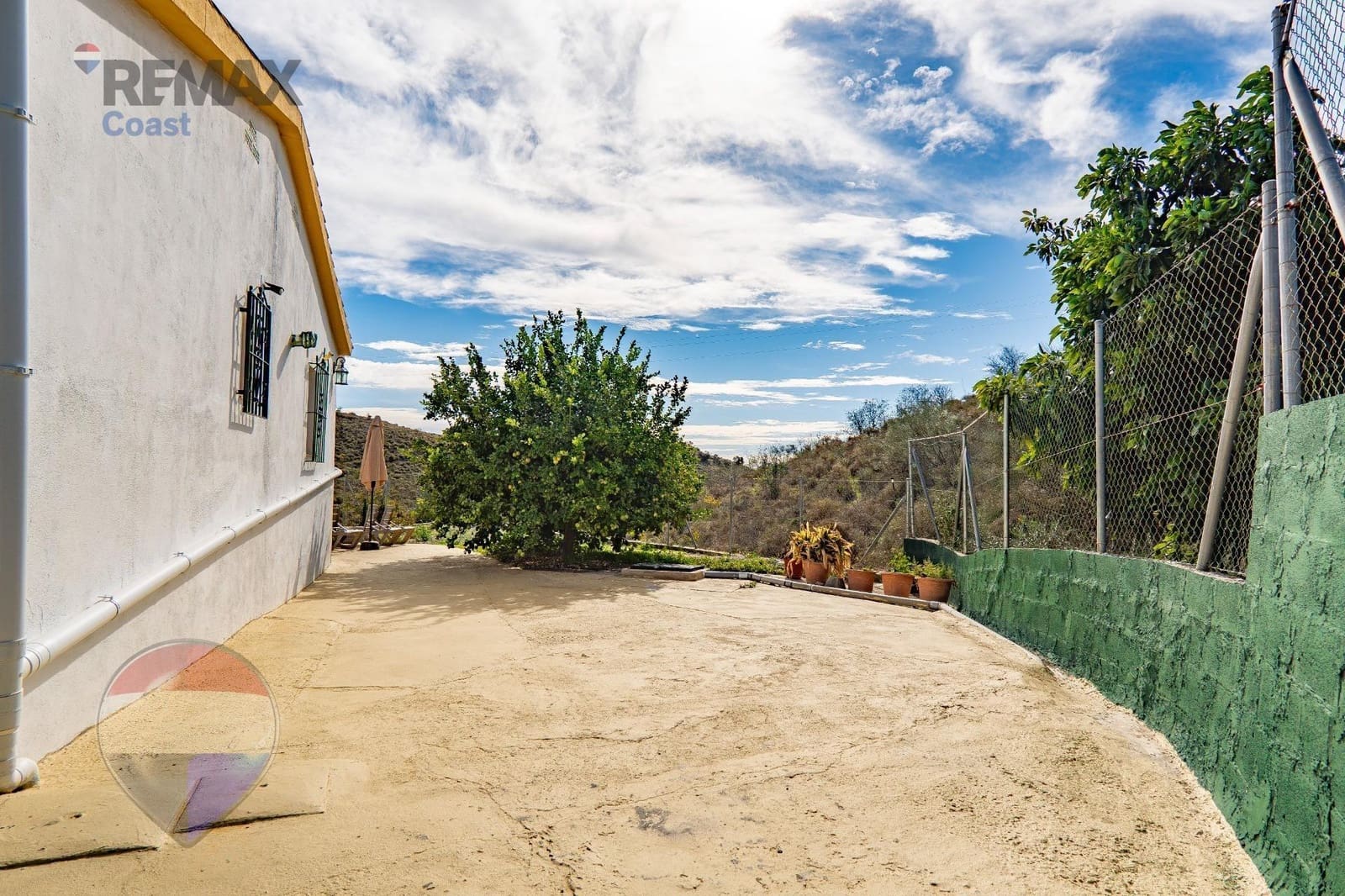 6 soverom Finca/Herregård til salgs i Velez-Malaga med garasje - € 360 000 (Ref: 10183045)