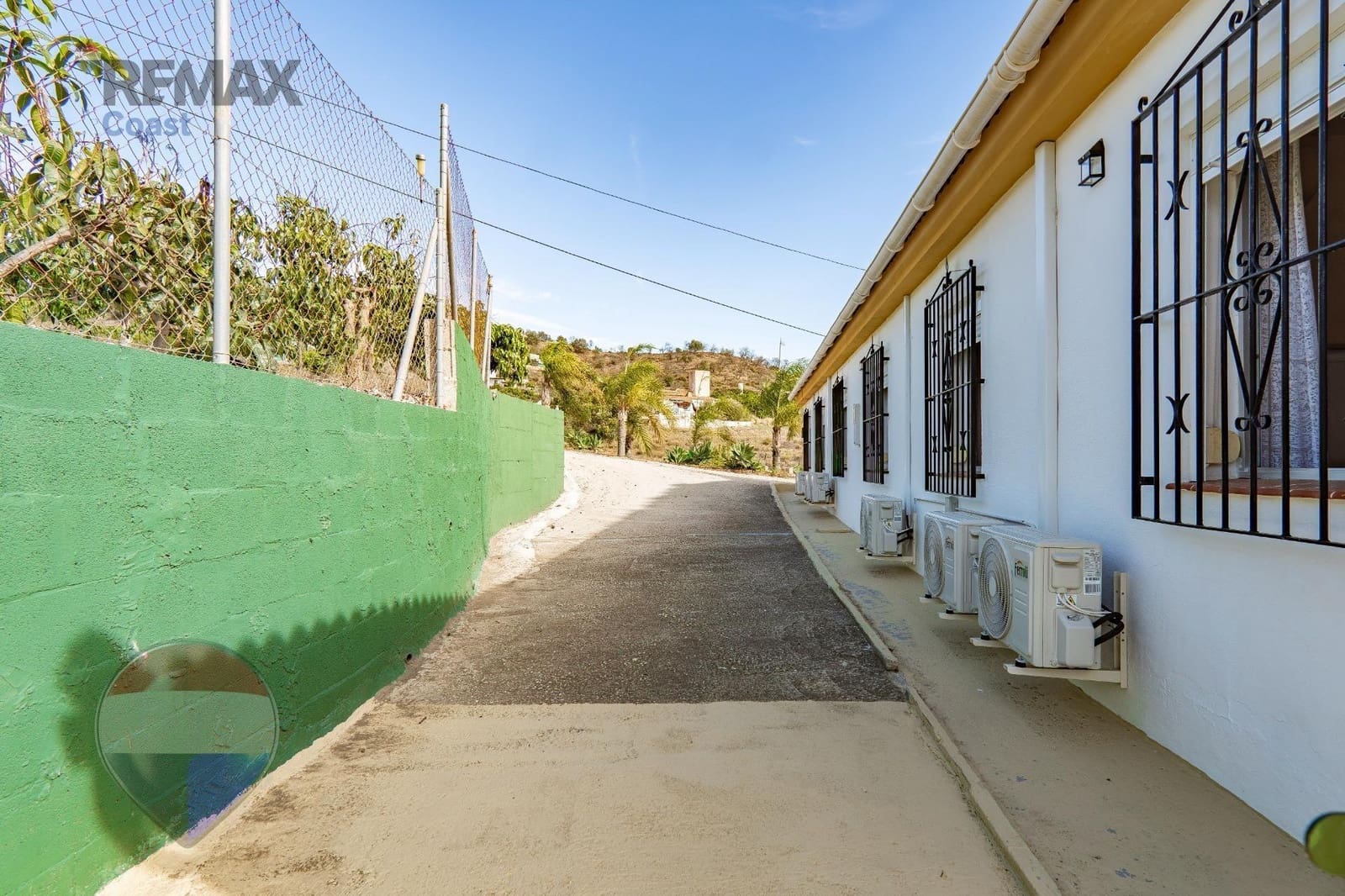 6 soverom Finca/Herregård til salgs i Velez-Malaga med garasje - € 360 000 (Ref: 10183045)