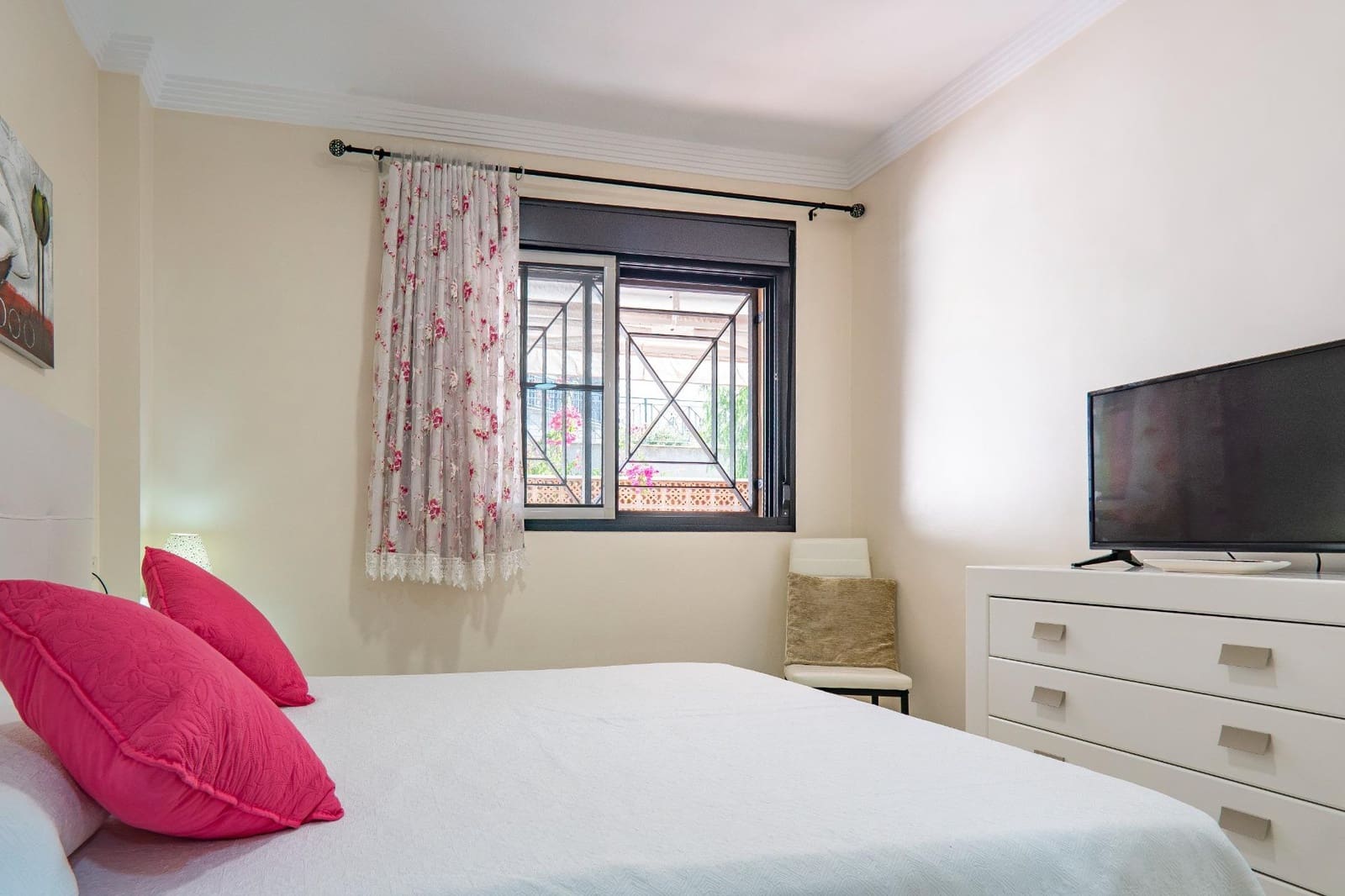 2 quarto Apartamento para arrendar em Almayate com piscina garagem - 950 € (Ref: 10187245)
