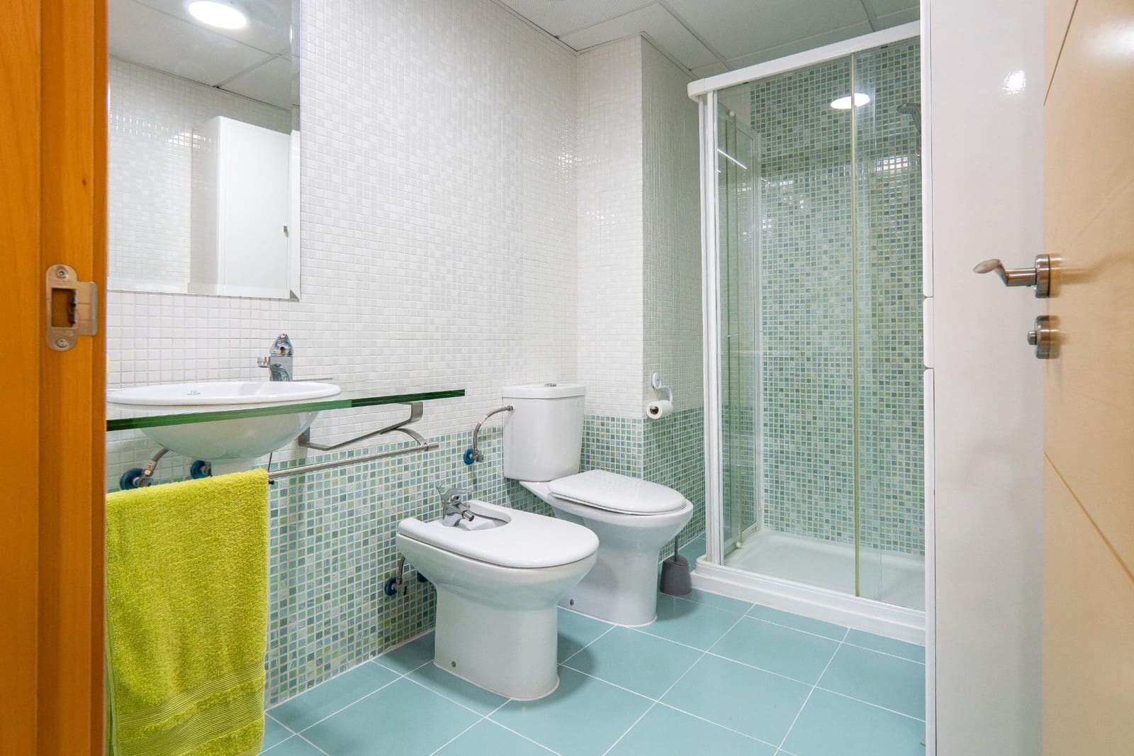 2 quarto Apartamento para arrendar em Almayate com piscina garagem - 950 € (Ref: 10187245)