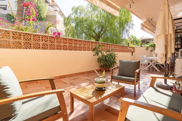 Piso de 2 habitaciones en Almayate, Vélez-Málaga en alquiler con piscina garaje - 950 € (Ref: 10187245)
