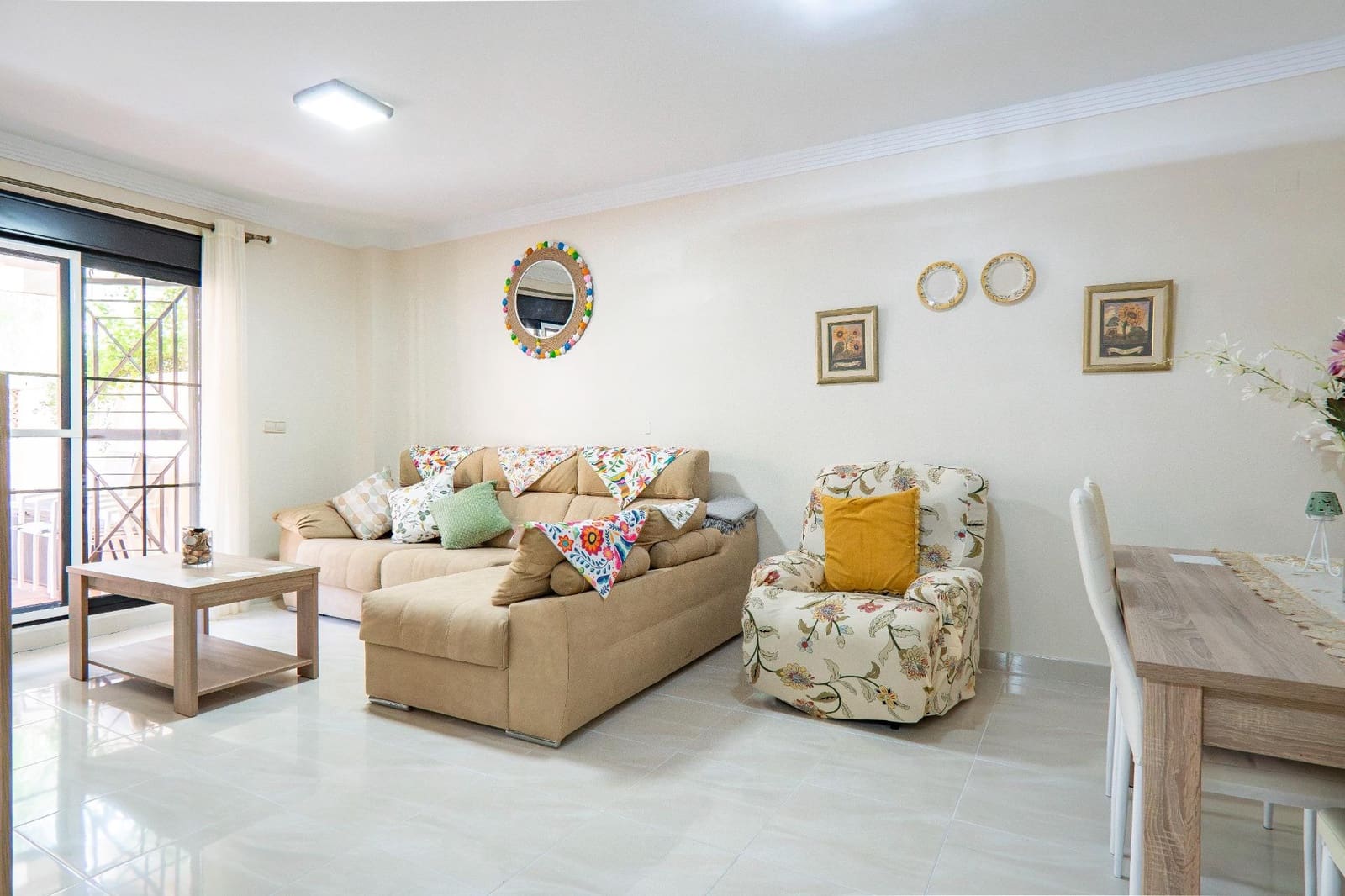 2 quarto Apartamento para arrendar em Almayate com piscina garagem - 950 € (Ref: 10187245)