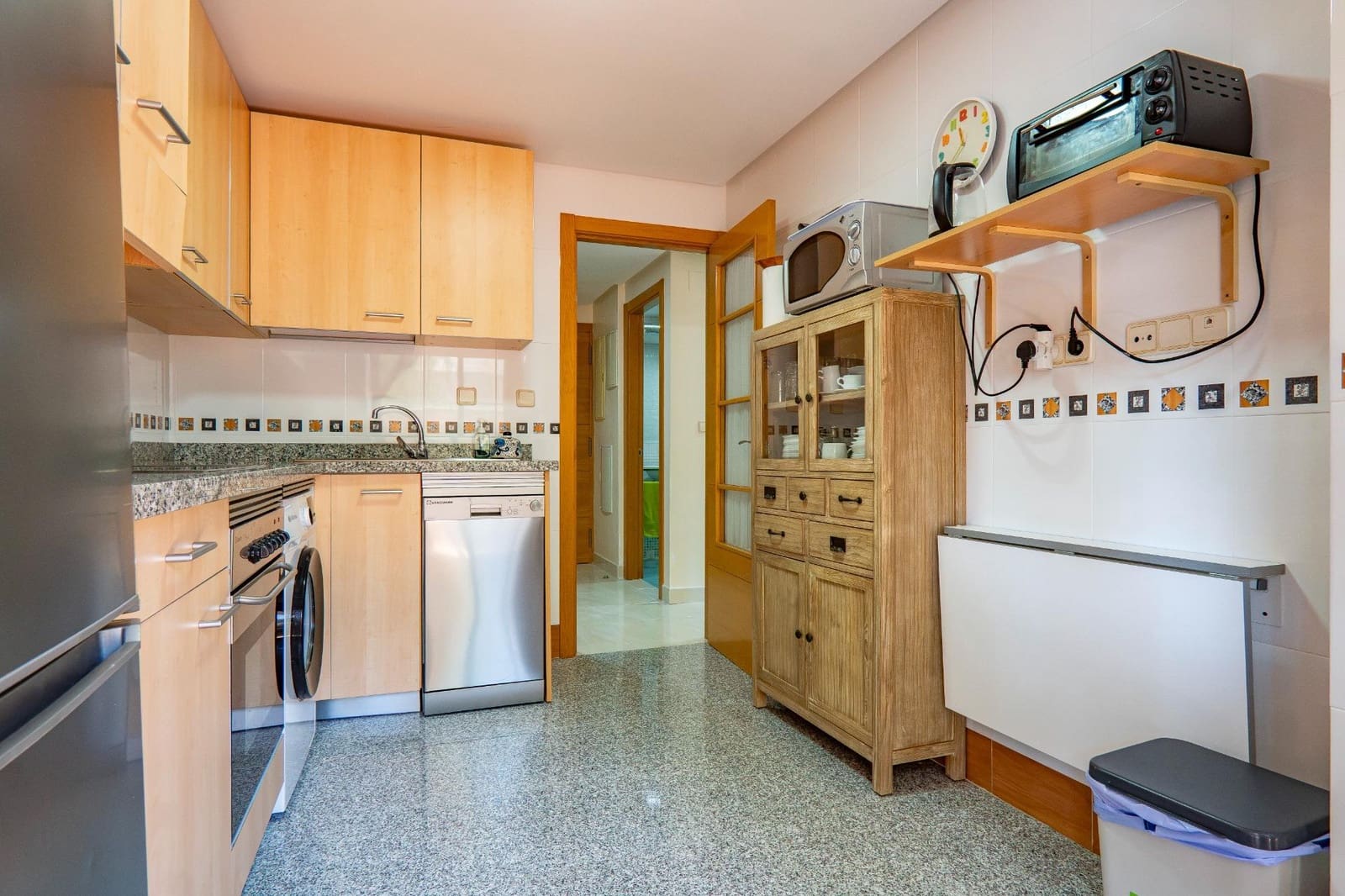 2 quarto Apartamento para arrendar em Almayate com piscina garagem - 950 € (Ref: 10187245)