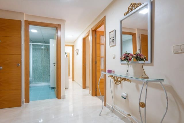 Piso de 2 habitaciones en Almayate, Vélez-Málaga en alquiler con piscina garaje - 950 € (Ref: 10187245)