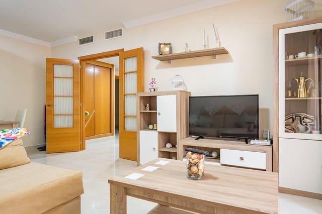 Piso de 2 habitaciones en Almayate, Vélez-Málaga en alquiler con piscina garaje - 950 € (Ref: 10187245)