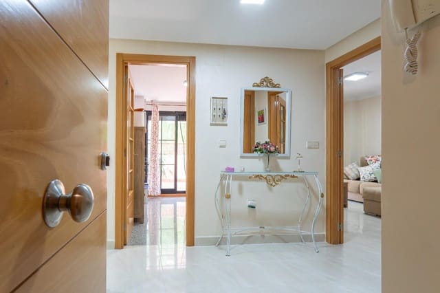 Piso de 2 habitaciones en Almayate, Vélez-Málaga en alquiler con piscina garaje - 950 € (Ref: 10187245)