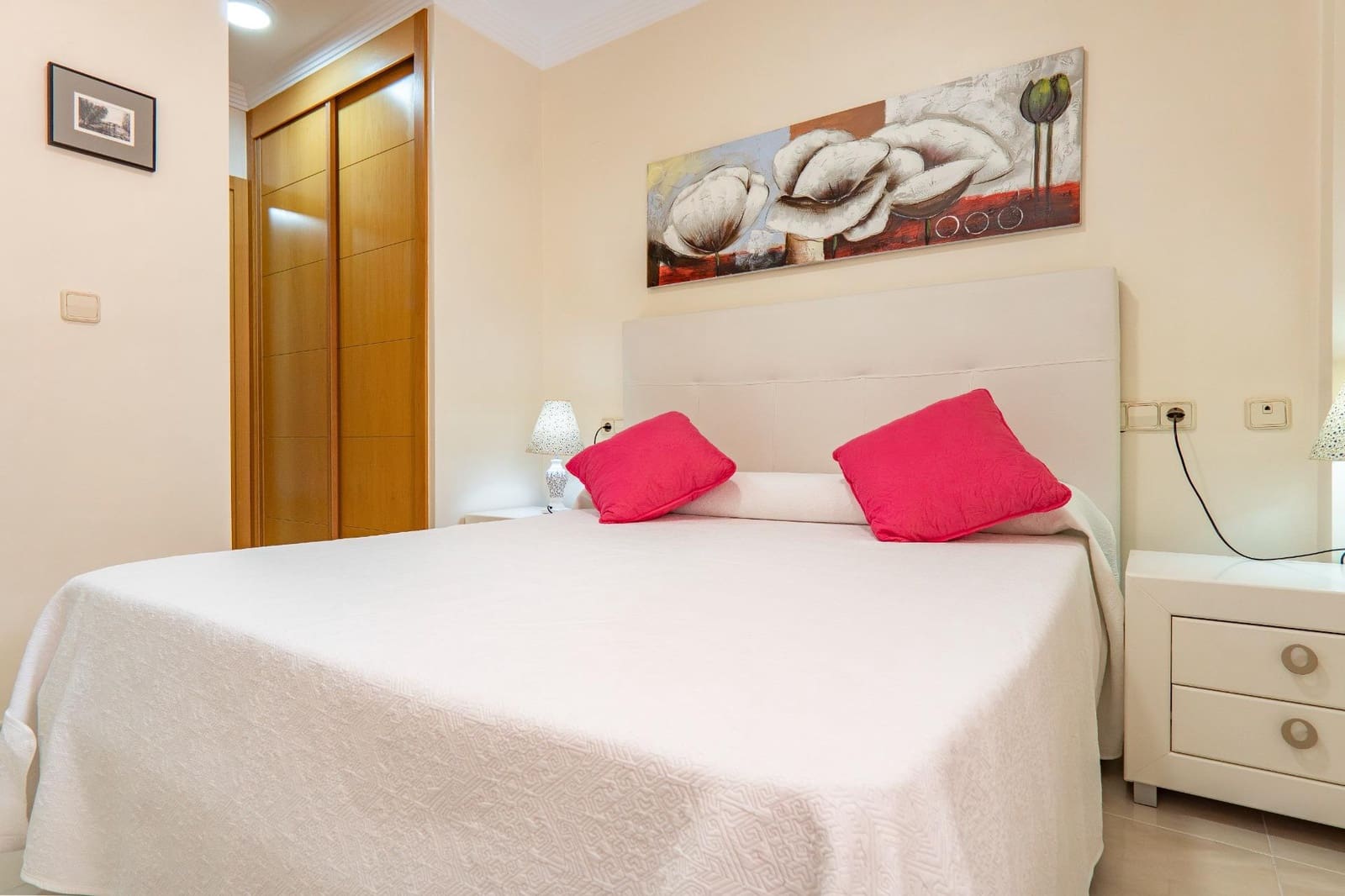 2 quarto Apartamento para arrendar em Almayate com piscina garagem - 950 € (Ref: 10187245)