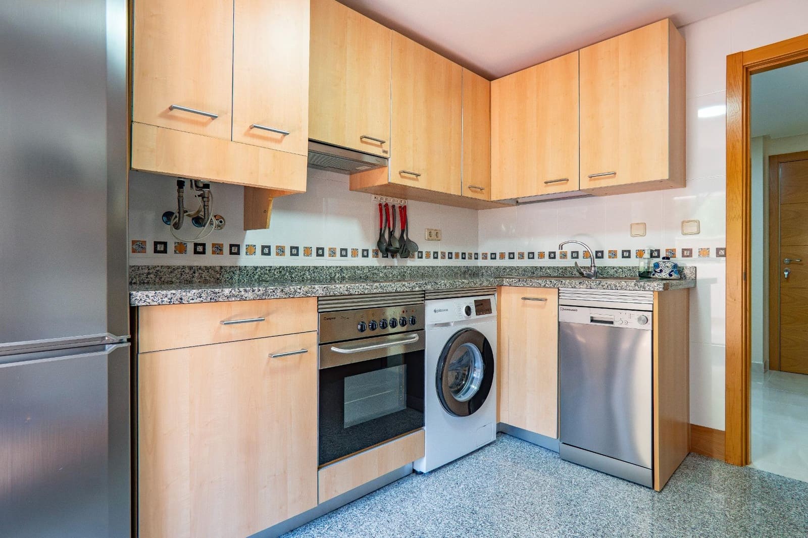 2 quarto Apartamento para arrendar em Almayate com piscina garagem - 950 € (Ref: 10187245)