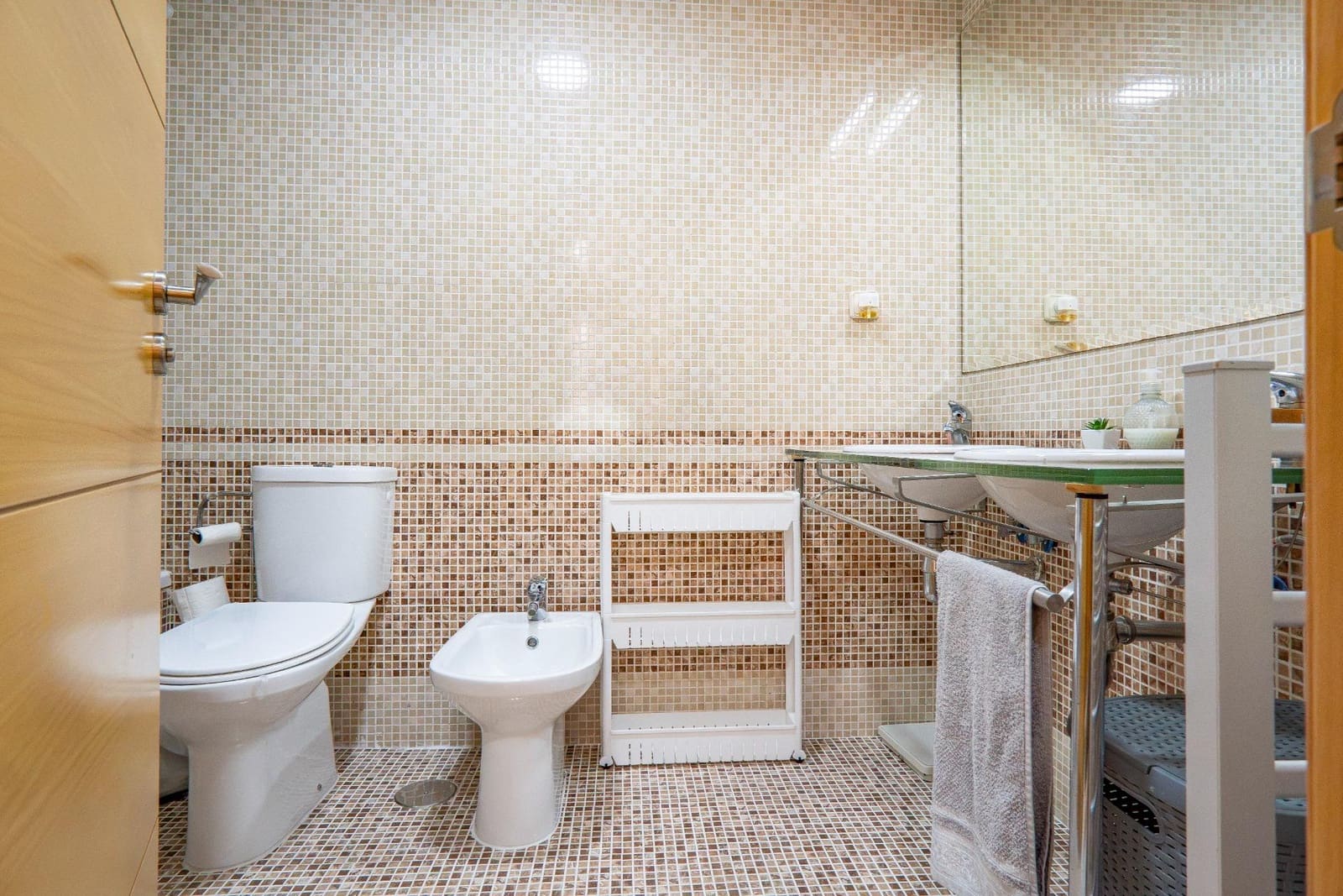 2 quarto Apartamento para arrendar em Almayate com piscina garagem - 950 € (Ref: 10187245)